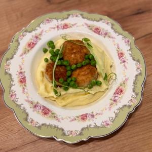 Курячі котлети з картопляним пюре